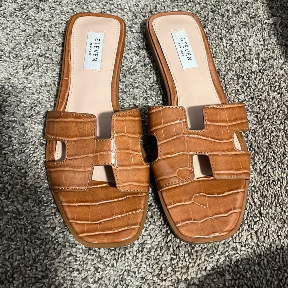Steven sandals